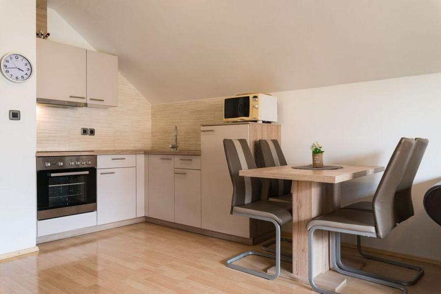 Apartma Jezerci Daire Bled Oda fotoğraf